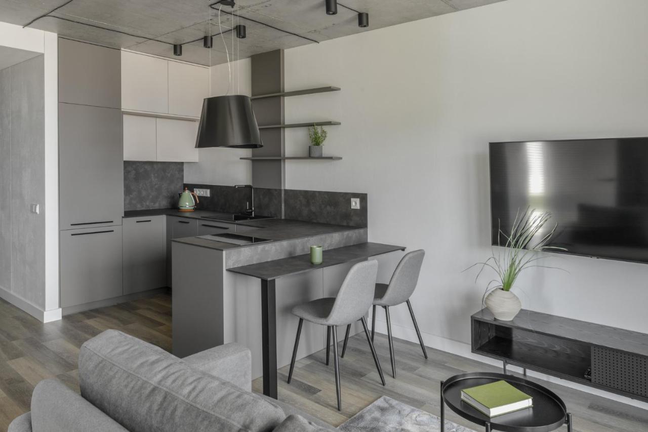 Urban Jungle Apartments By Reside Baltic Вильнюс Экстерьер фото