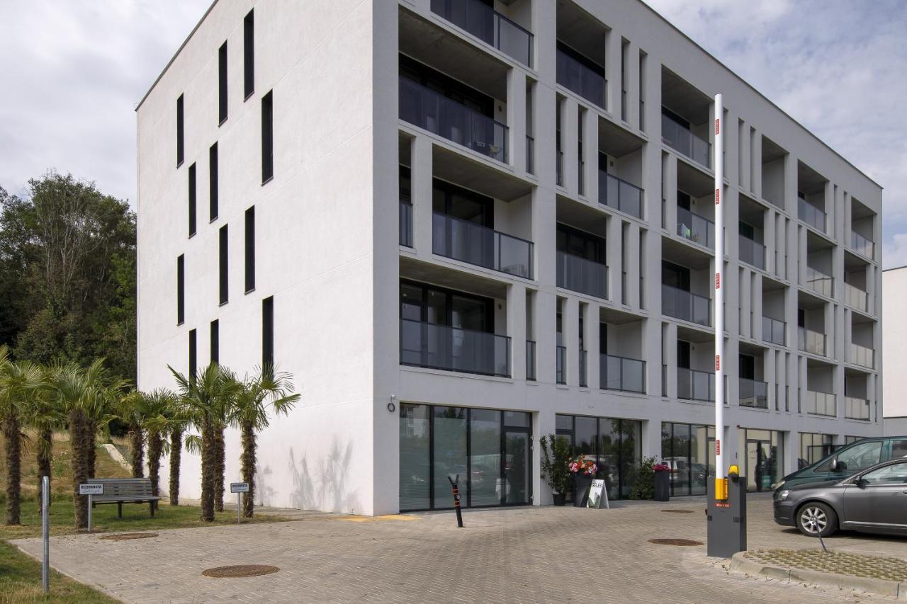 Urban Jungle Apartments By Reside Baltic Вильнюс Экстерьер фото